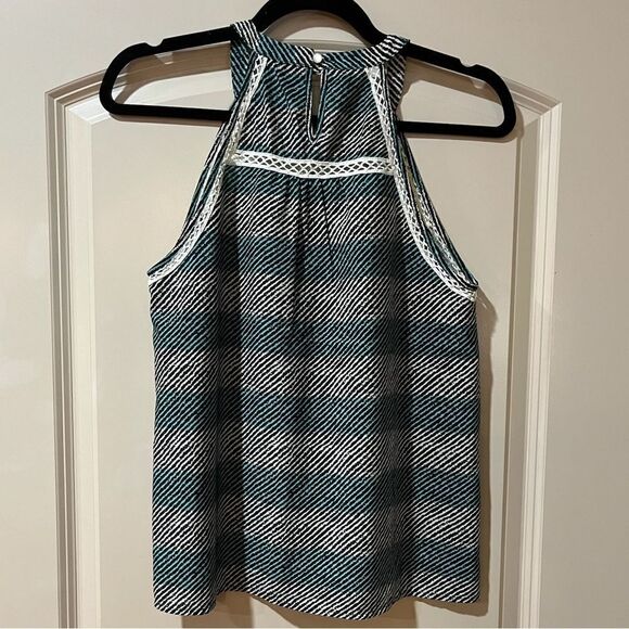 ANTHROPOLOGIE THML Sleeveless Embroidery Button Back Blouse Green Women’s Small - Picture 2 of 6